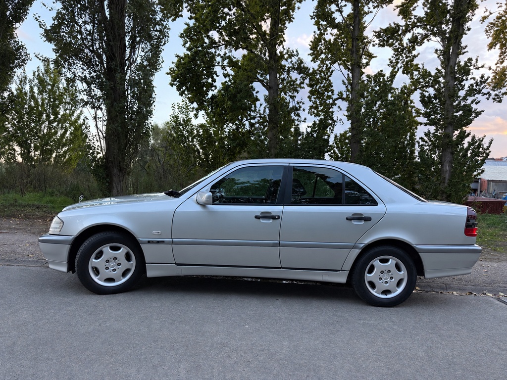 3038640E-F0ED-4996-BF92-121AC262001F