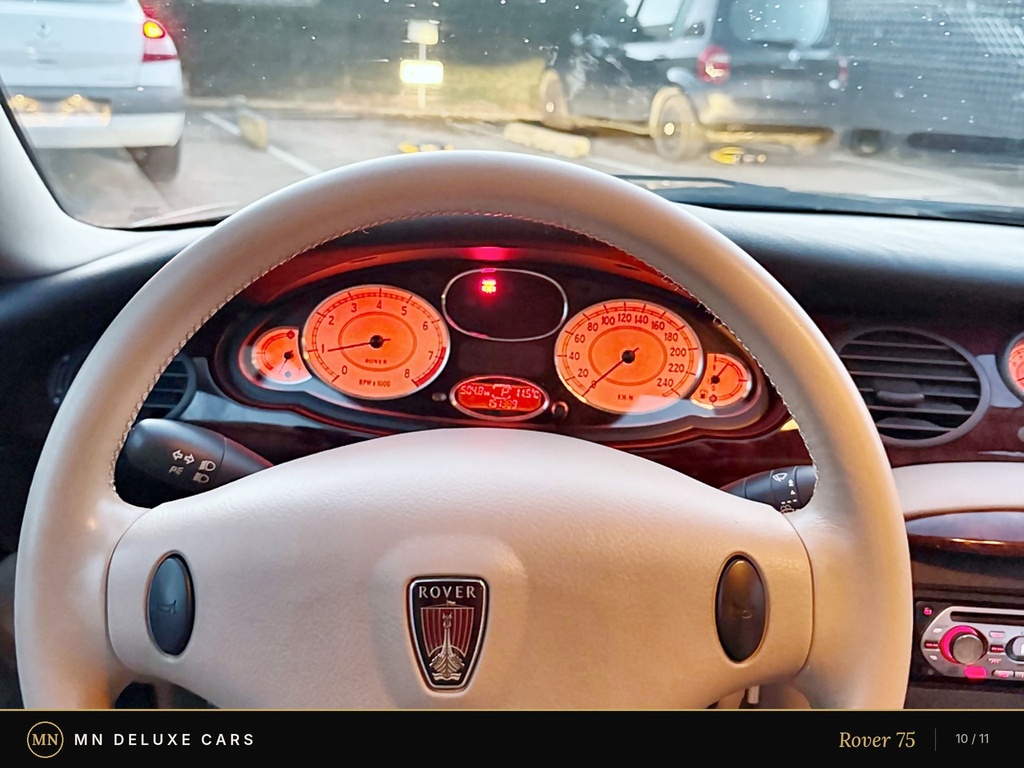 MN-DeluxeCars-Rover75-10-stuur-tellers